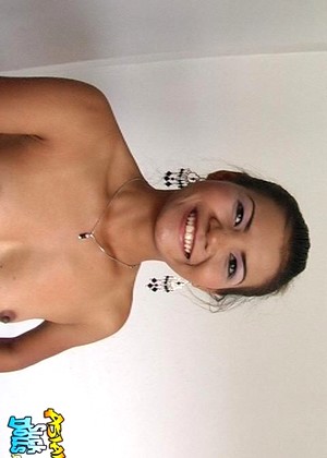 Asiansuckdolls Model